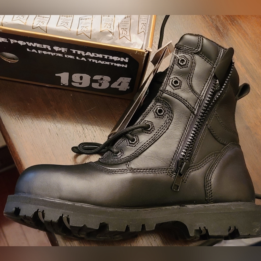 NWT Royer Safety Boots